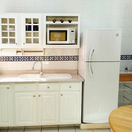 Departamento Amplio Con Estacionamiento Wifi 300 A Poquitos Pasos De Catedral Apartment Сакатекас Екстериор снимка